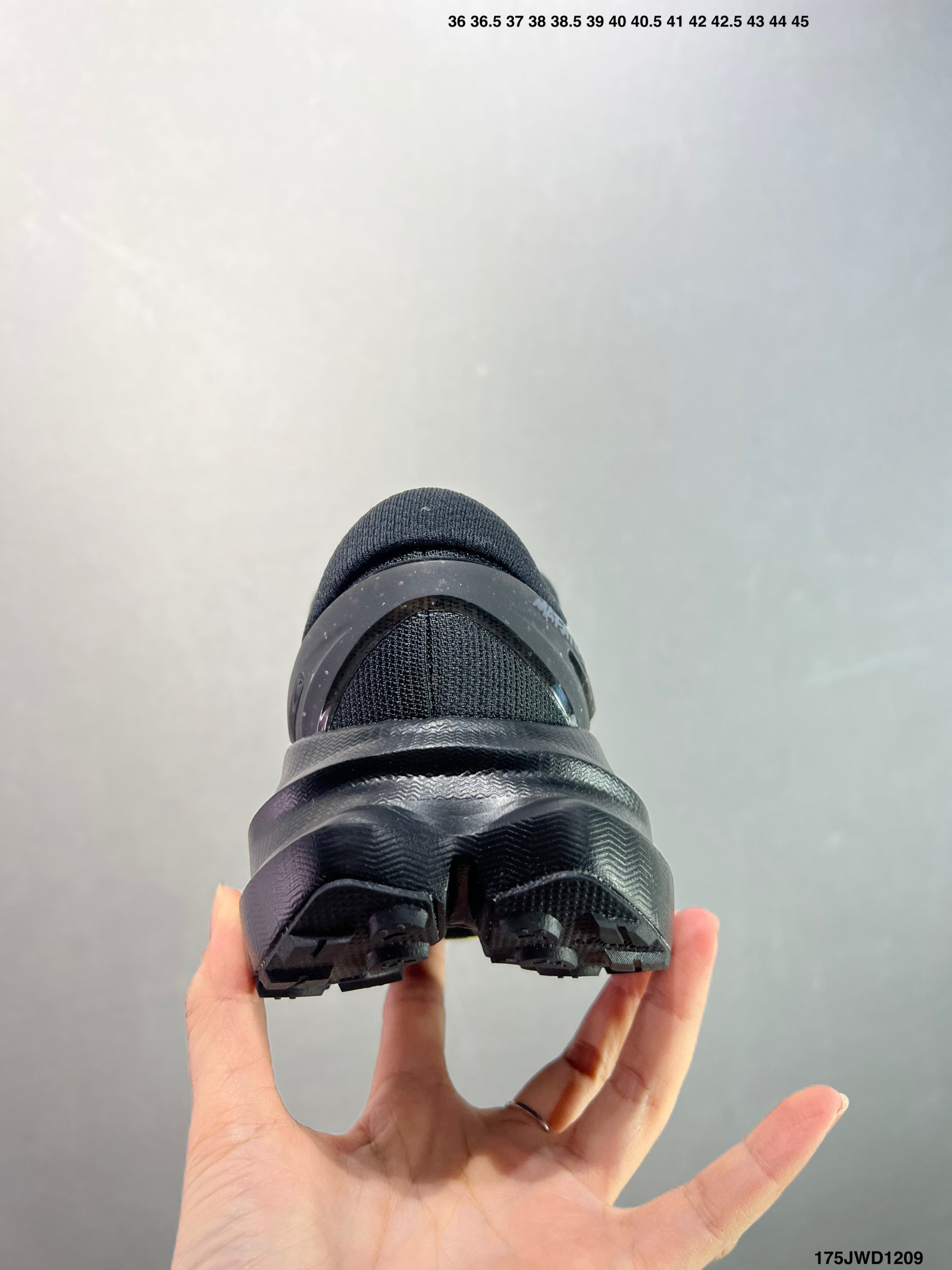 HOKA ONE ONE M MAFATE X