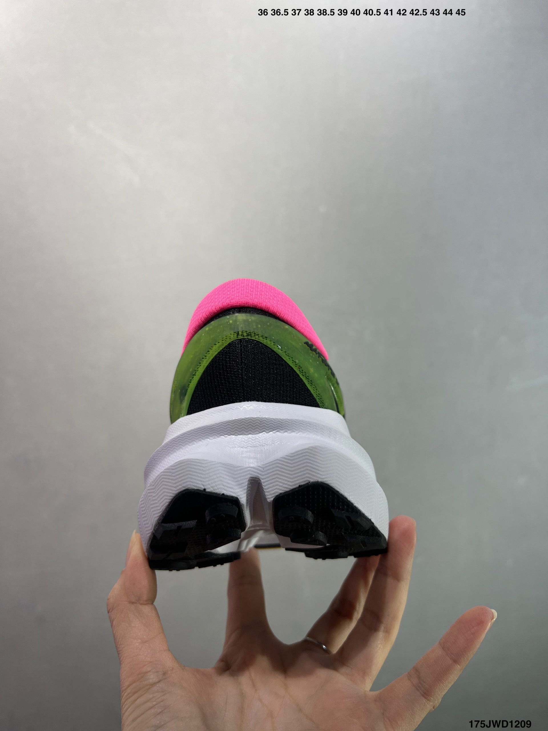HOKA ONE ONE M MAFATE X
