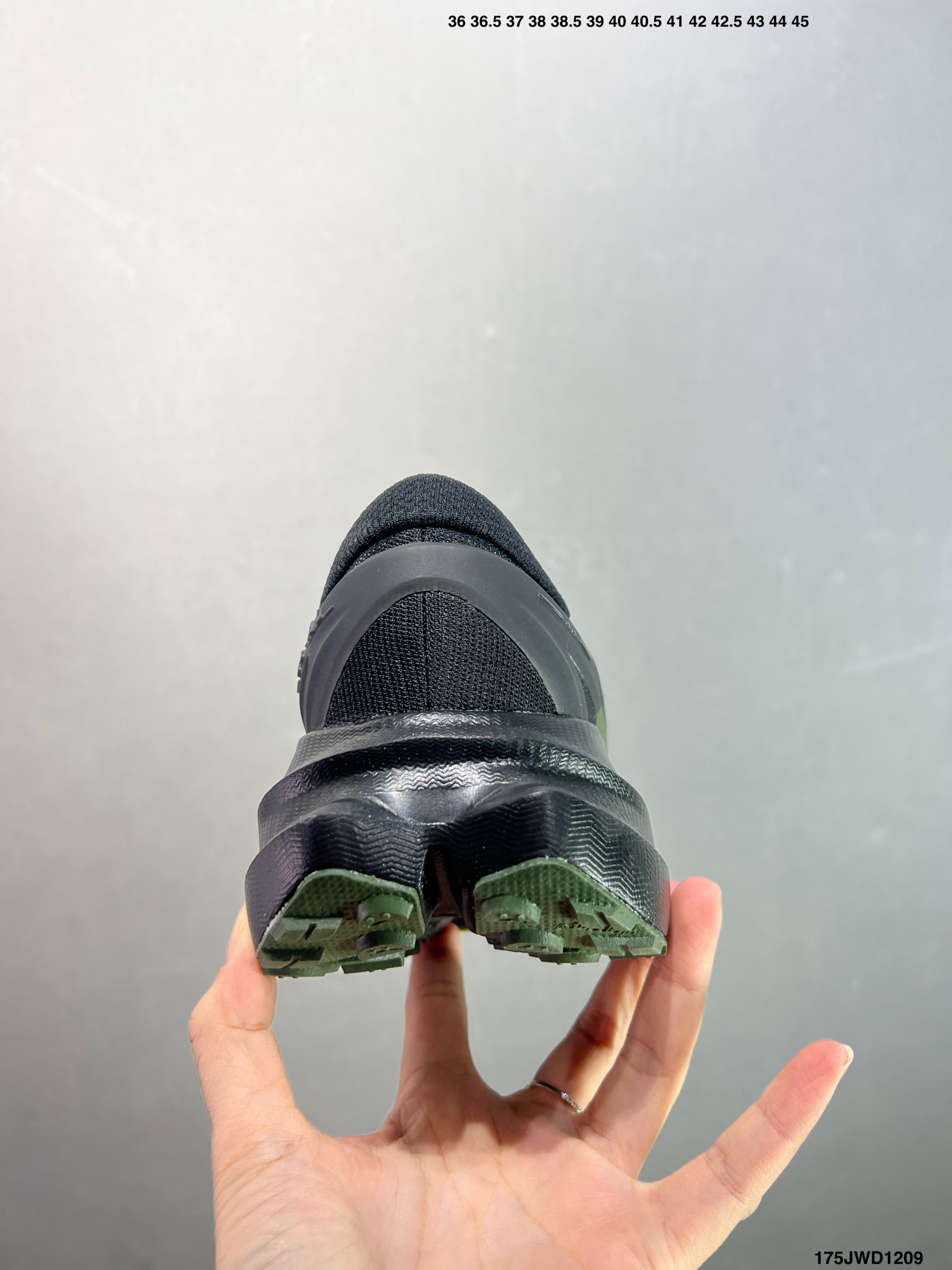 HOKA ONE ONE M MAFATE X