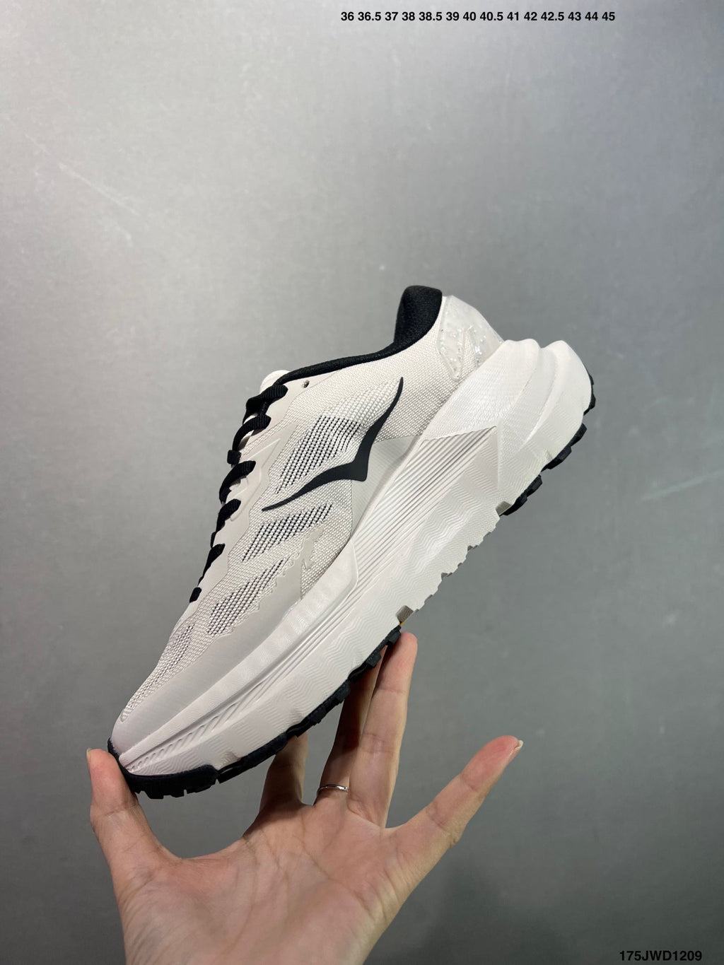 HOKA ONE ONE M MAFATE X