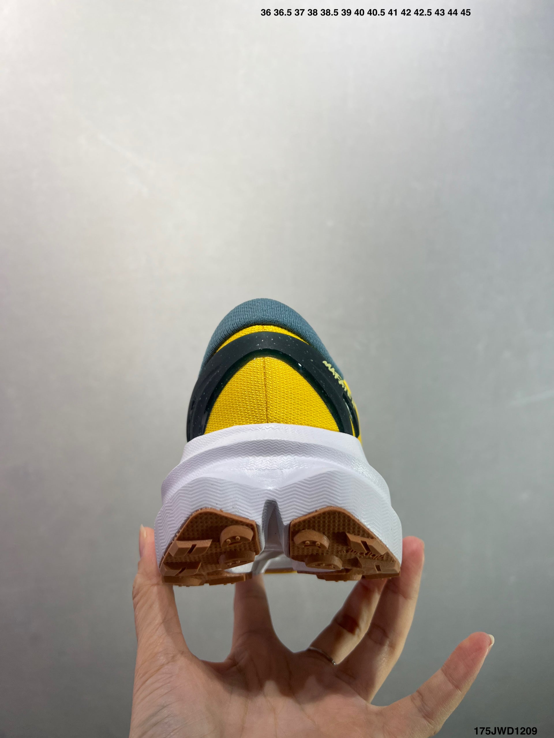 HOKA ONE ONE M MAFATE X